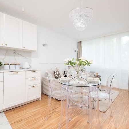 Glam & Modern By Cooee Apartments วอร์ซอ ภายนอก รูปภาพ