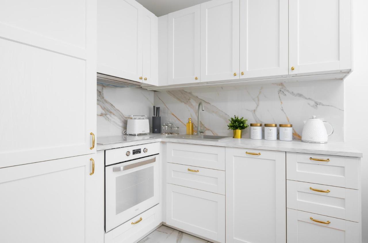 Glam & Modern By Cooee Apartments วอร์ซอ ภายนอก รูปภาพ