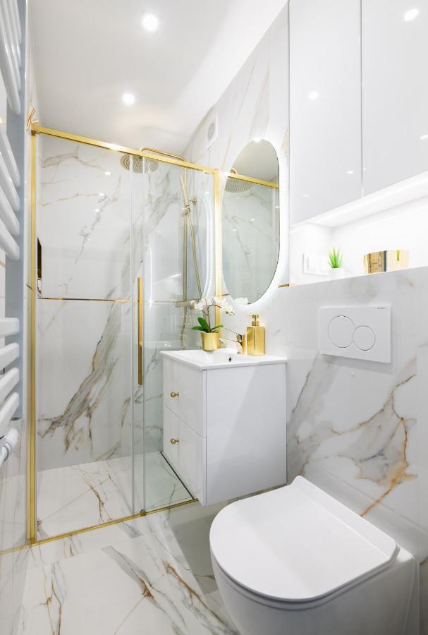 Glam & Modern By Cooee Apartments วอร์ซอ ภายนอก รูปภาพ