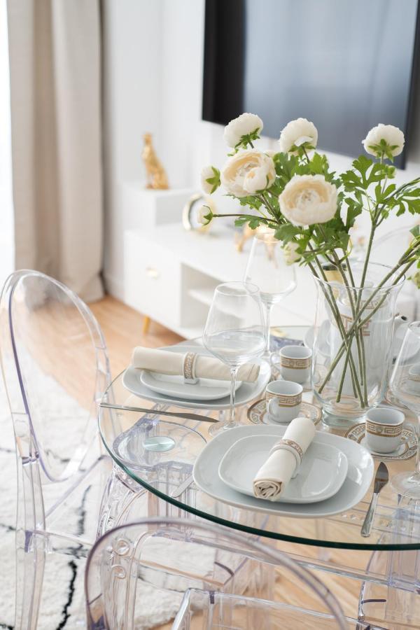 Glam & Modern By Cooee Apartments วอร์ซอ ภายนอก รูปภาพ