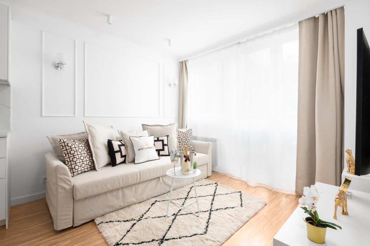 Glam & Modern By Cooee Apartments วอร์ซอ ภายนอก รูปภาพ